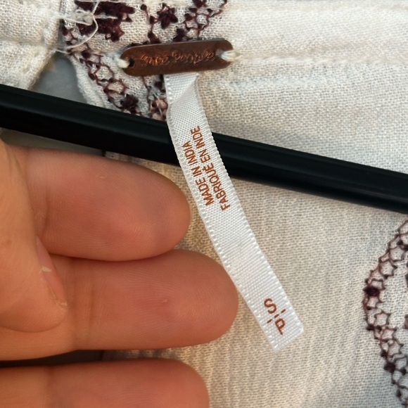 Free People Embroidered Diamond Key Hole Burgundy Cream Raw Hem Tunis Top,Small - Picture 8 of 14